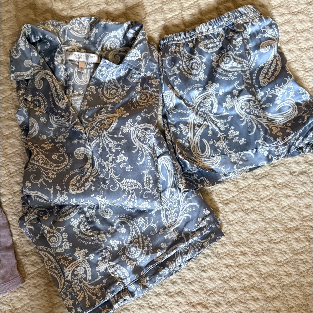 Victoria’s Secret Paisley 100% silk PJs 
Long pants (S) and shorts (M). NWOT
